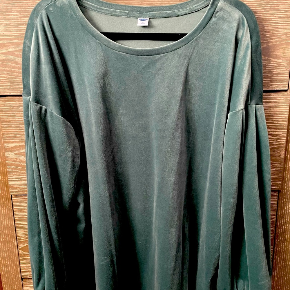 Old Navy velvet sweater